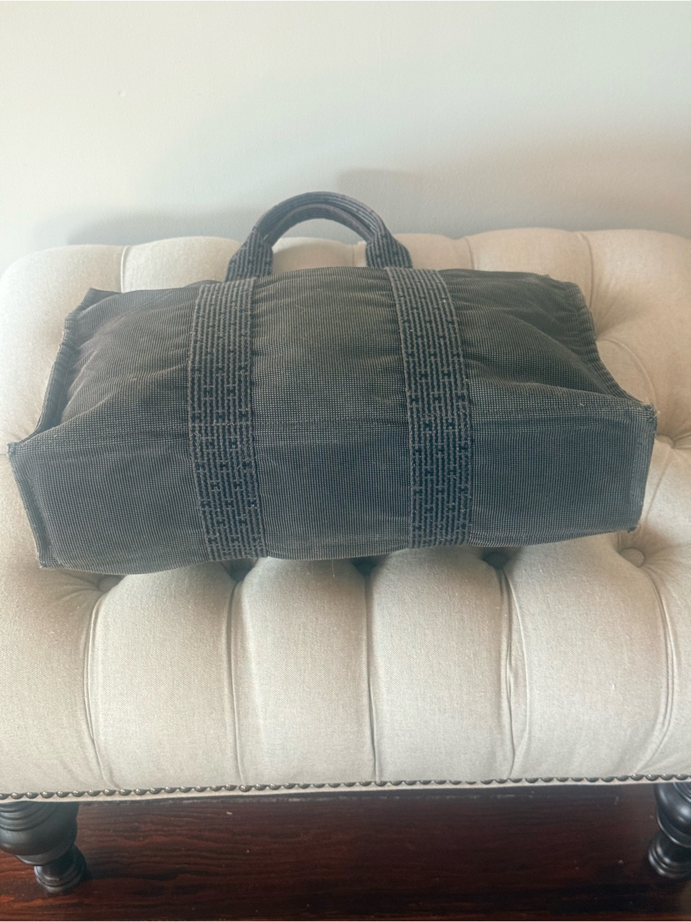 Authentic Hermès Herline Canvas MM Tote Bag - Gray - Picture 5 of 16